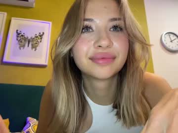girl These Girls Are Your Sex Cam Fans When You Push Tokens with silk_angell