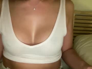 girl These Girls Are Your Sex Cam Fans When You Push Tokens with nicole444nikki