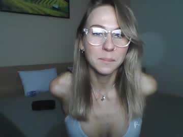 girl These Girls Are Your Sex Cam Fans When You Push Tokens with viktoriaaember