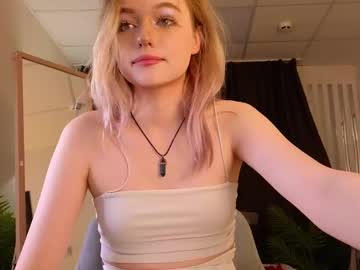 girl These Girls Are Your Sex Cam Fans When You Push Tokens with just_mia_