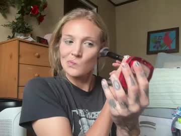 girl These Girls Are Your Sex Cam Fans When You Push Tokens with kaceelynn