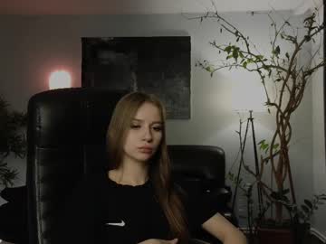 girl These Girls Are Your Sex Cam Fans When You Push Tokens with klayro