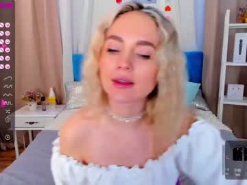 girl These Girls Are Your Sex Cam Fans When You Push Tokens with lynn_sparkss