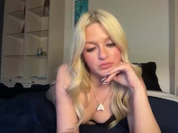 girl These Girls Are Your Sex Cam Fans When You Push Tokens with zeekthefreek22