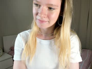 girl These Girls Are Your Sex Cam Fans When You Push Tokens with wandabeldon