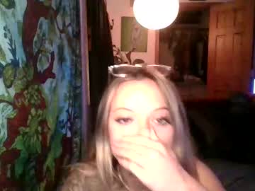 girl These Girls Are Your Sex Cam Fans When You Push Tokens with teddysky69