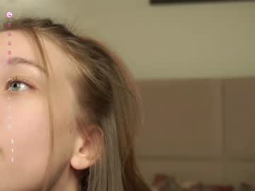 girl These Girls Are Your Sex Cam Fans When You Push Tokens with dorettafreestone