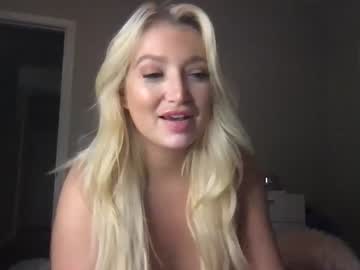 girl These Girls Are Your Sex Cam Fans When You Push Tokens with daisyanderson