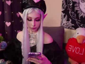 girl These Girls Are Your Sex Cam Fans When You Push Tokens with succubu7