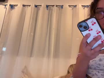 girl These Girls Are Your Sex Cam Fans When You Push Tokens with lillywest