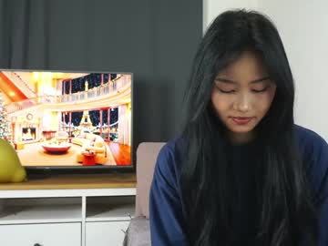 girl These Girls Are Your Sex Cam Fans When You Push Tokens with peacebenskin