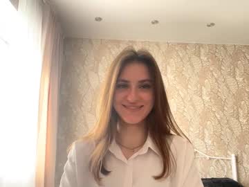 girl These Girls Are Your Sex Cam Fans When You Push Tokens with odelinabain