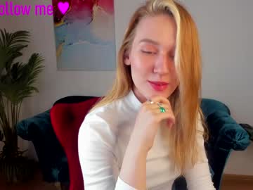 girl These Girls Are Your Sex Cam Fans When You Push Tokens with keya_shy