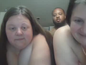 couple These Girls Are Your Sex Cam Fans When You Push Tokens with queenking55