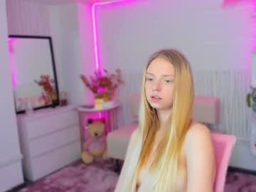 girl These Girls Are Your Sex Cam Fans When You Push Tokens with laura_sun_