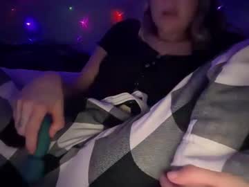 girl These Girls Are Your Sex Cam Fans When You Push Tokens with skylarpeachy