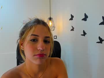 girl These Girls Are Your Sex Cam Fans When You Push Tokens with keylly_cute