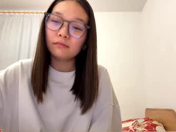 girl These Girls Are Your Sex Cam Fans When You Push Tokens with oracowee