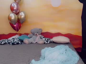 girl These Girls Are Your Sex Cam Fans When You Push Tokens with viktoria_cutee