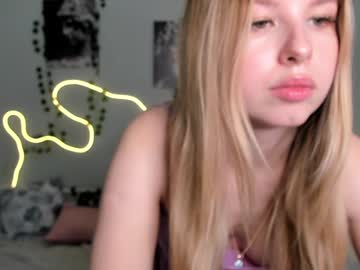 girl These Girls Are Your Sex Cam Fans When You Push Tokens with melissa_sshy