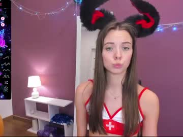 girl These Girls Are Your Sex Cam Fans When You Push Tokens with goldy_grace