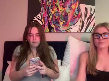 couple These Girls Are Your Sex Cam Fans When You Push Tokens with emilytaylorxo