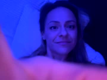 couple These Girls Are Your Sex Cam Fans When You Push Tokens with linda_luxe